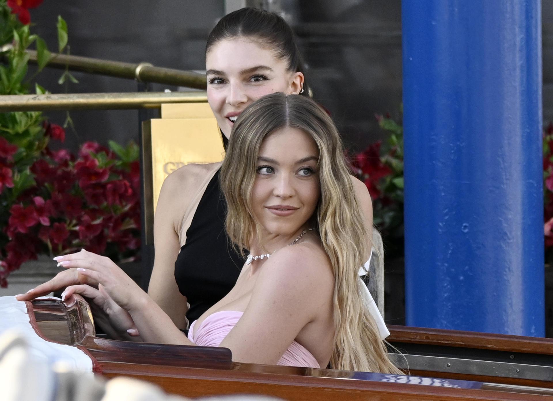 Orlando Bloom and Sydney Sweeney's Stroll Sparks Romance Rumours ...